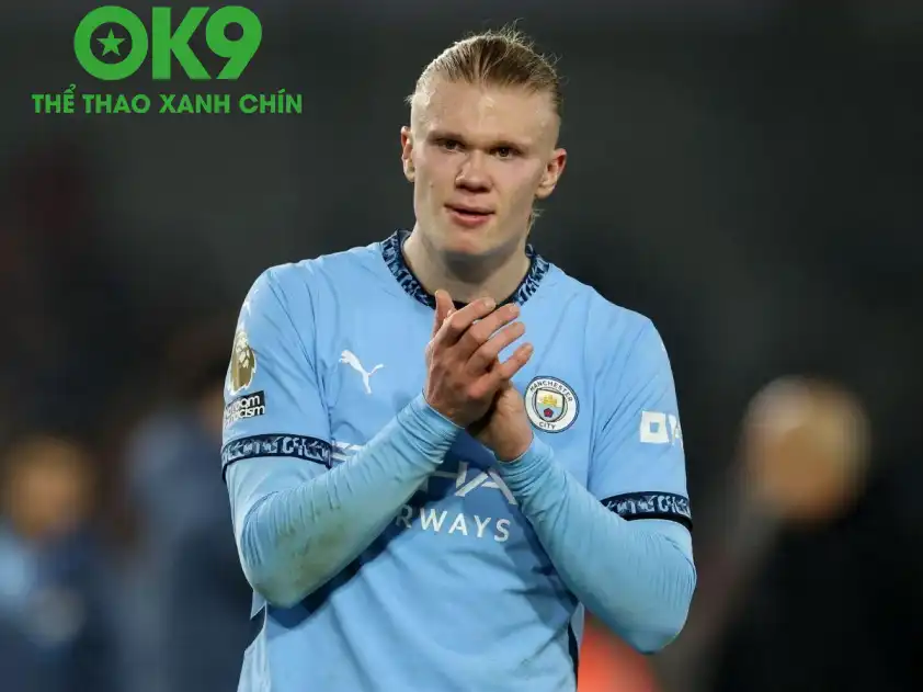 Haaland đang đạt phong độ cao khi đã ghi bàn ở 4 trận liên tiếp trong màu áo Man City (Ảnh: Reuters) Haaland đang đạt phong độ cao khi đã ghi bàn ở 4 trận liên tiếp trong màu áo Man City (Ảnh: Reuters)